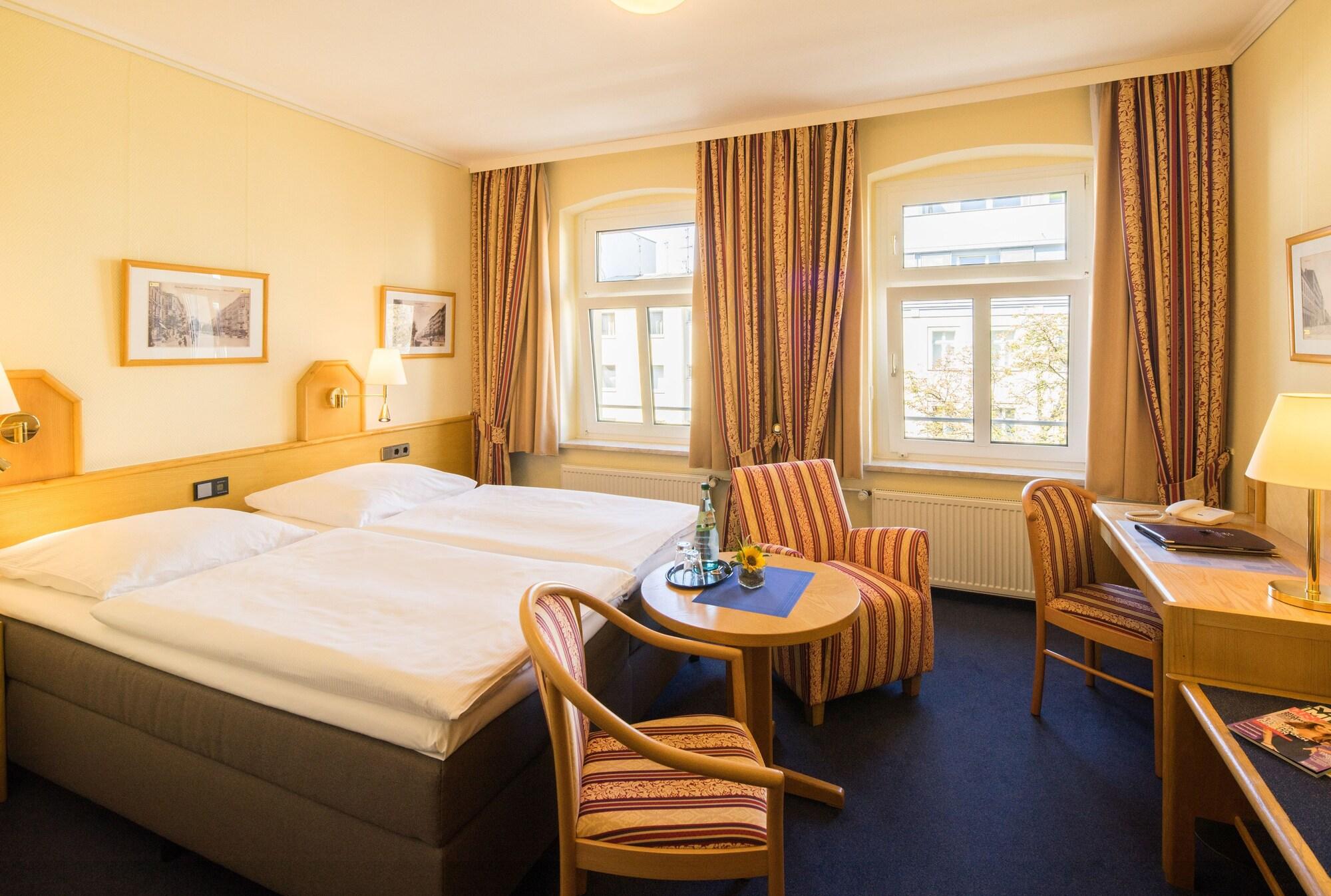 Hotel Kastanienhof Берлин Экстерьер фото