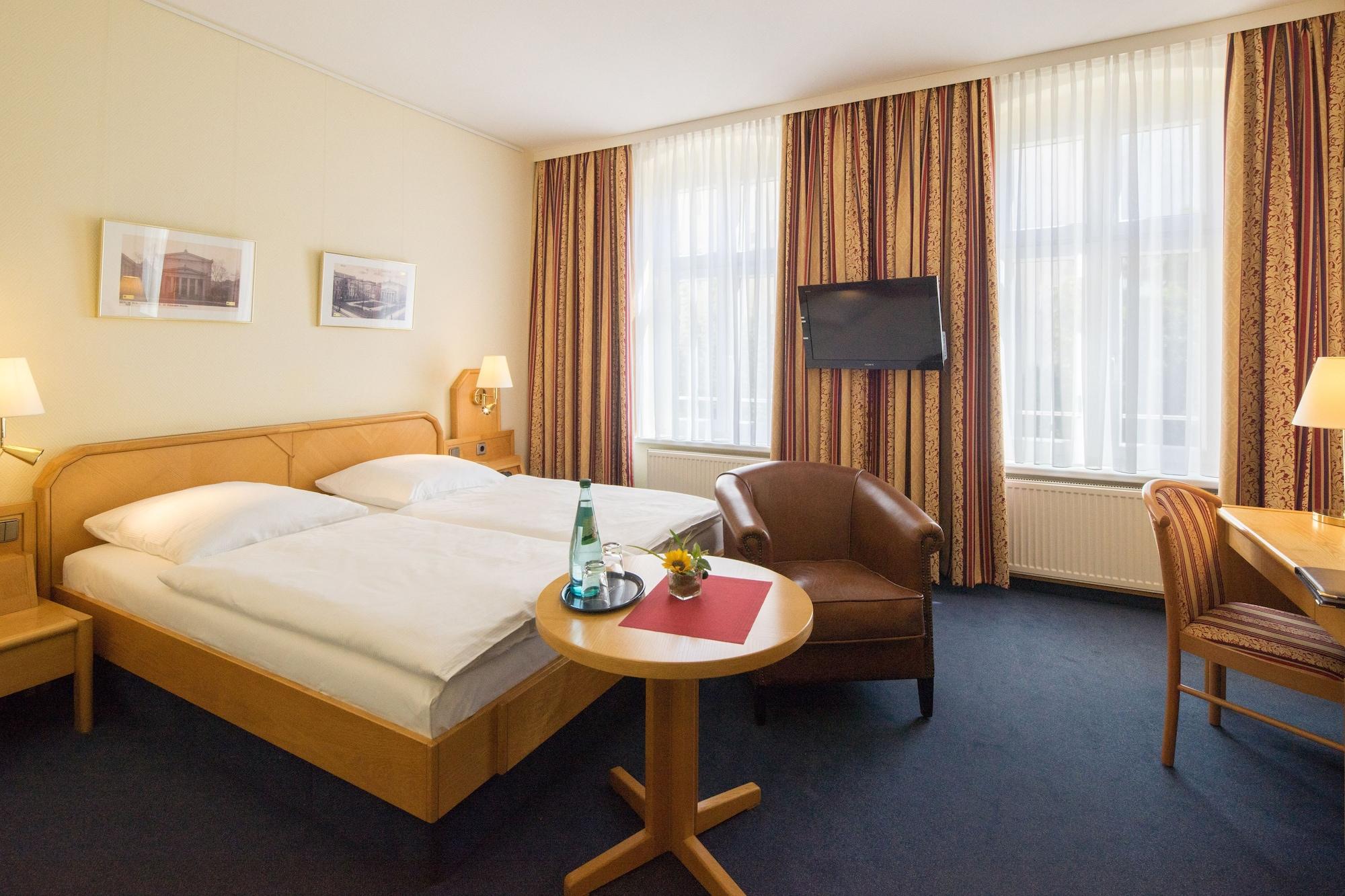 Hotel Kastanienhof Берлин Экстерьер фото
