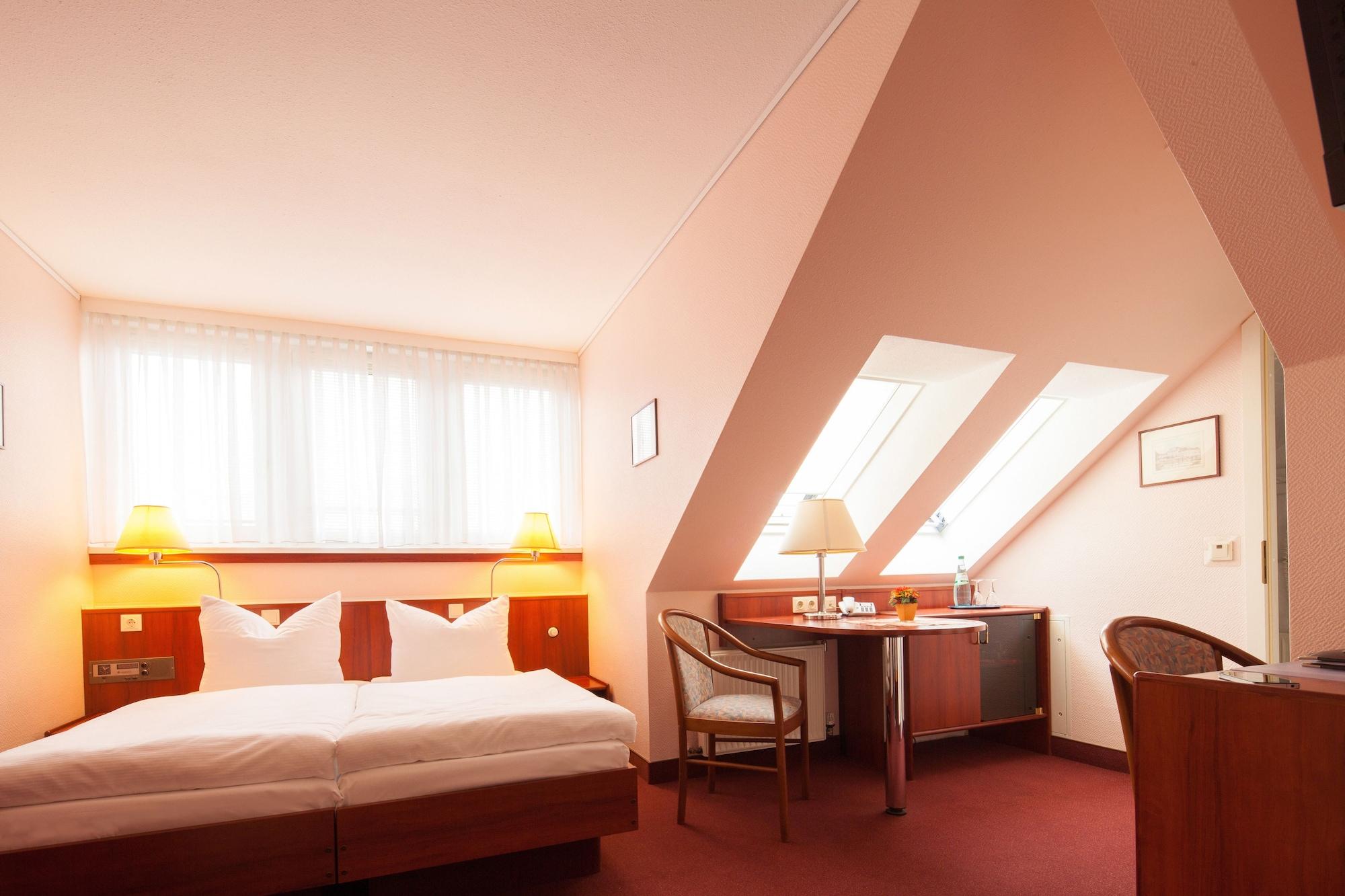Hotel Kastanienhof Берлин Экстерьер фото