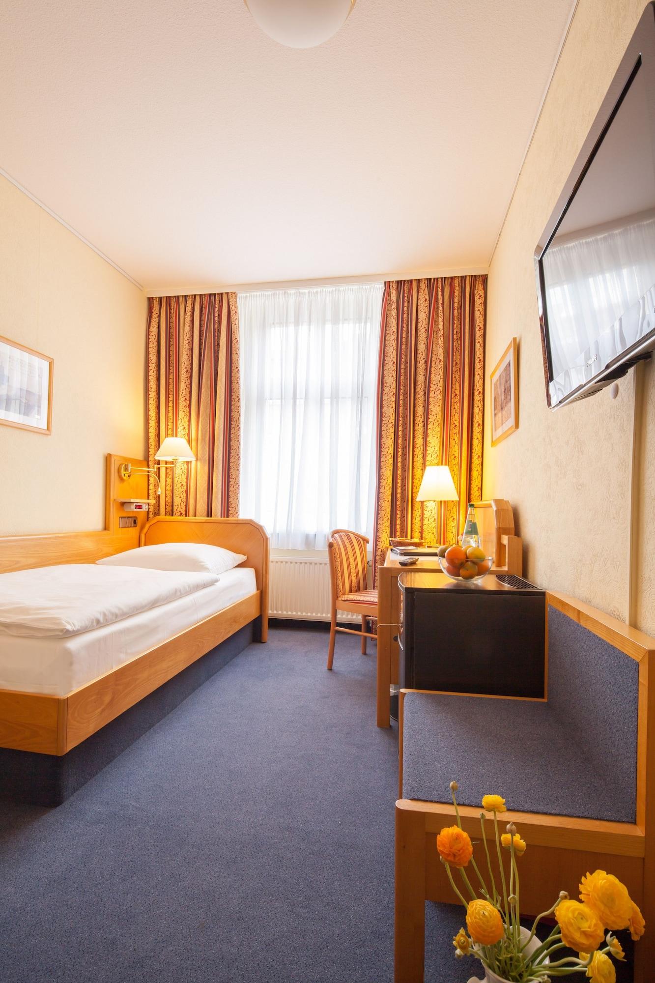 Hotel Kastanienhof Берлин Экстерьер фото